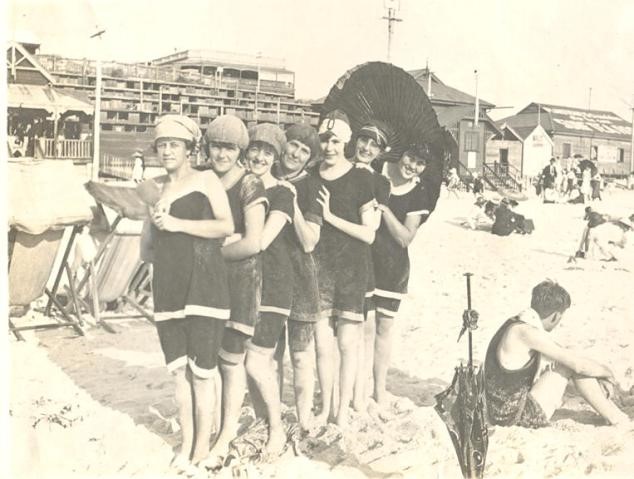 Costume Cottesloe Beach 1925